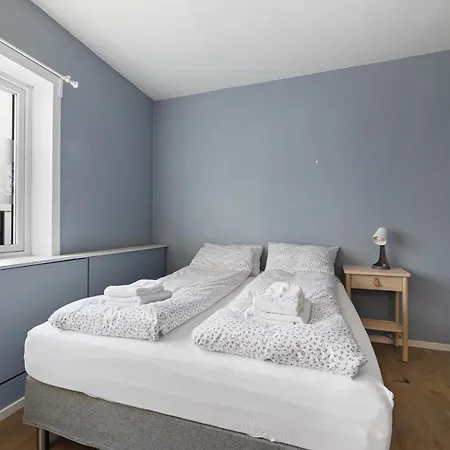 Modern - Work Friendly - Quiet Area Apartment Bergen