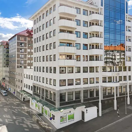 Modern - Work Friendly - Quiet Area Apartment *